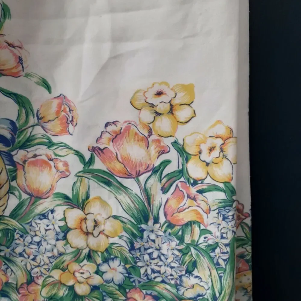 Easter Tablecloth Bunnies Baskets Chicks Eggs 51x52 Floral Cheerful